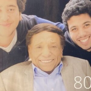 Ramy Imam Instagram - ١٧ مايو ١٩٤٠ ... تاريخ ميلاد ابويا .. عادل امام .. ابو رامي و سارة و محمد ... و جد عادل و عز الدين و امينة و هالة و كاميليا و رقية و خديجة ( بالترتيب العمري 😃) النهاردة يتم ٨٠ سنة .. منهم ٦٠ سنة كفاح و تعب و عناد و اصرار . طول عمرنا فخورين بيك .. و حنفضل طول عمرنا شايلين مسؤلية اسمك ... ربنا يحفظك يا ابويا و يديلك الصحة و طولة العمر  و تشوف احفاد احفادك 🙏🏻 @mohamedemam @sarahimam153 @adelimam_ @zizoo2003 @aminamokbel @mokbelhala @a_mokbel @camiliamokbel10