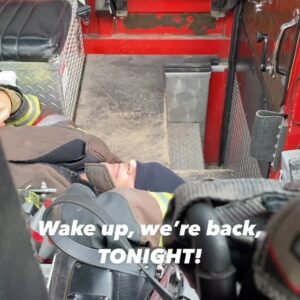 Randy Flagler Instagram - Wake up, we’re back TONIGHT! #ChicagoFire @nbconechicago #OneChicago @wolfentertainment @nbc @boneslullo