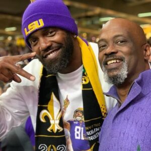 Randy Moss Instagram - @mrslyd84 @mariataylor @tigo_moss @kevinfaulkpats Thank u for a great weekend LOUISIANA!!#gotigahs#nationalchamps🏆