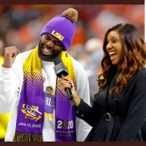 Randy Moss Instagram - @mrslyd84 @mariataylor @tigo_moss @kevinfaulkpats Thank u for a great weekend LOUISIANA!!#gotigahs#nationalchamps🏆
