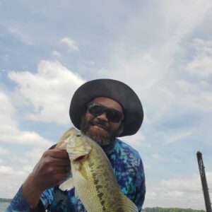 Randy Moss Instagram - @petersonlawrence yea I lost the 1st match.I had 2 go back and let em know who they messing wit!!when u have slack in that line.....yaw know the results.Bip bada bip across yo lip!Got his bass this time!#str8tbasshomie