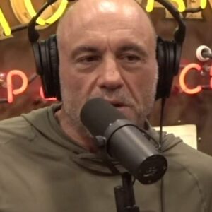 Randy Travis Instagram - @JoeRogan highlights the brilliance behind Randy’s new release in this week’s series of the @JoeRoganExperience! Listen to “Where That Came From” and learn more about how the song was brought to life at the link in Randy’s bio.