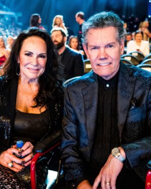 Randy Travis Instagram - More from the ACMs in Texas. 

📷: @gettyentertainment @acmawards