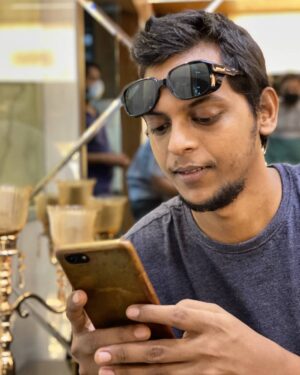 Ranjan Raj Instagram - Had h BC, m dream11 ka team bna rha tha ek banda aake bolta h ye m kr leta hu tum dream11 pe team bna lo, aur mobile leke chala gya... 🤔

📸 @ashwin_kadamboor ❤️