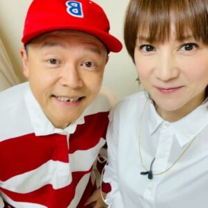 Ranran Suzuki Instagram - 動画だよっ🎥ってだけでこんなに笑えるってなんか幸せ（笑）😂

久しぶりにBOSE君とジョイント☺️
当時の懐かしいスタッフも変わらずでなんだかとっても嬉しかったです✨

#ガチャピン
#ムック
#50周年
#スチャダラパー
#BOSE