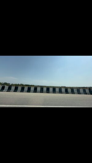 Ranvir Shorey Instagram - On the highway this #Sunday, road trippin’ across my beloved Jambudweep. 🤟🏽 #India #travel #adventuresofanactor #shootlife