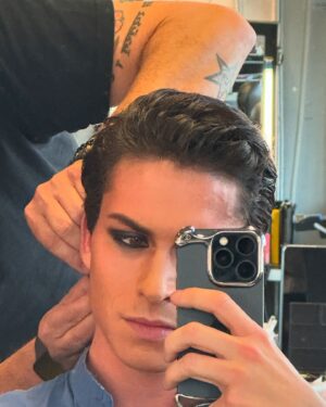 Raoul Vázquez Instagram - Somos rockstars cuando hay que ser rockstars 🤍