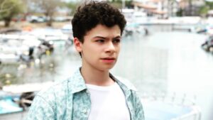 Actor Raphael Alejandro HD Instagram Photos and Wallpapers December 2022