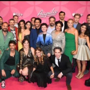 Raphael Alejandro Instagram - I had the best time at the #acapulcotv season 2 premiere! Thank you so much @appletvplus for the wonderful time!
Special thanks to: @jillfritzopr @atlasentertainment @the_youth_manager @foundationmediapartners @billyobillyo @beach.breezes @paradigmtalentagency @jenjen2010 

Stylist: @mrenriquemelendez 

Hair: @thisisbabe 

Makeup: @_dreadiaz_ 

Sneakers: @nike @nikela @undisputedsole @solestage