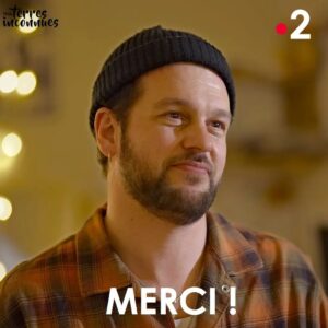 Raphaël de Casabianca Instagram - 🙏MERCI!

📺 Vous étiez 1,8 millions à suivre @claudiocapeo dans le Vercors hier soir sur @france2 !

😍 Je pense fort à Camille, Alexandre, Manu, Florent, Yann et tout ceux qui nous on ouvert leurs portes pour partager leur quotidien. De la solidarité, de l'entraide, de la sobriété et beaucoup de générosité et d'amour. Encore merci à eux.

 👉 Vous pouvez voir ou revoir l’émission : en replay sur France.tv