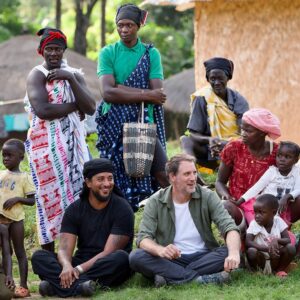 Raphaël de Casabianca Instagram - Entre les danses, les soirées au coin du feu, les moments de partage et les éclats de rire, leur aventure a été une véritable immersion dans la beauté du monde et de ses habitants.

Rendez-vous demain à 21h10, sur France 2 !

#slimane #raphaeldecasabianca #guinee #guineebissau #france2 #francetv #television #nature #voyage #rendezvousenterreinconnue  #rdvti #rdveti