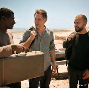 Raphaël de Casabianca Instagram - 📺 Ce soir à 21h sur @france2 on se retrouve à Madagascar pour un nouveau Rendez-vous vous en terre inconnue avec @oli_real et le duo @bigfloetoli en plateau pour débriefer après la film. 

😍 A ce soir !