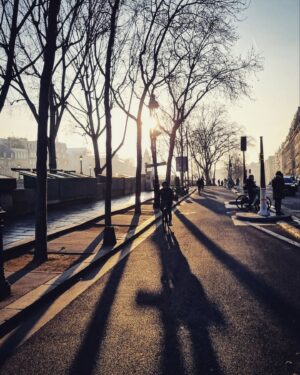 Raphaël de Casabianca Instagram - 🚲 vélo du matin
😍 Paris