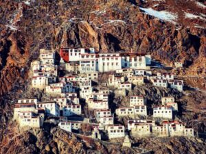 Raphaël de Casabianca Instagram - 😍 Photo reçue à l'instant de mon ami moine Sonam au monastère de Karcha au Zanskar en Himalaya (Ladakh - Inde)

🤞 J'espère vraiment y retourner un jour....
