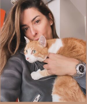 Raquel Loureiro Instagram - Dia de ir ao veterinário com a Mel que se porta lindamente!! É um amor 🫶 💞