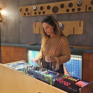 Raquel Loureiro Instagram - #birthday #bff #djgirl #lisbon
