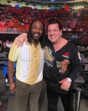 Rashad Evans Instagram - What an amazing weekend @ UFC 287! I brought my kids to meet the fighters at the weigh-in and they had the time of their lives! Izzy, Gilbert Burns, Glover, Machida, Vitor Belfort, Dana White, Cutman Tate, & Chuck Zito were amazing! @lanceex_ @soss.shadi @iam_zbh @djheavyhands913 @niaskye13 loved meeting their favorite fighters. Thank you @ UFC for the great memories @ufc 287!