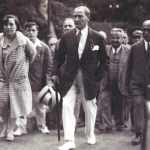 Rasim Öztekin Instagram - ❤️Unutmadık. Unutmayacağız.❤️ 
Sevgi,saygı ve özlemle.
#mustafakemalatatürk
