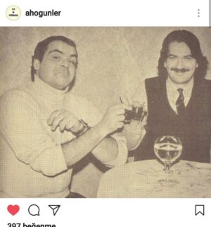 Rasim Öztekin Instagram - #tbt yıl 1984-85 tiyatro sezonu. Bir röportaj resmî. #ferhansensoy #ortaoyuncular