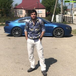 Rasul Albaskhanov Instagram - 13.05.2021...
В центре СелА... 🏘☀️ 
Настроение ПРАЗДНИЧНОЕ...🤜🏻🤛🏻
#АЛХЬАМДУЛИЛЛАХ|#✊🏻