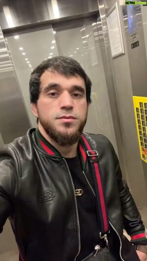 Rasul Albaskhanov Instagram - Хар са болх Бари ,
Хар дари вуж дари ,
Бохуш д|а лелш берш ,
Болхахь воцуш т|е нис велчи . 
Ц гуш сан т|ех вел д|авах мегар ду милла ,
Хар дешнаш церн леран ду !
Борш доцу хьоза мел хьал делчи !
И го чуьн къиг сан го !
Болх тахан бу кхан бац !
ТЕНГА ХЬОЛЯХЬ АДАМ ХИЛА ДЕЗА !
#KRASNODAR#ACA#171#👌🏻