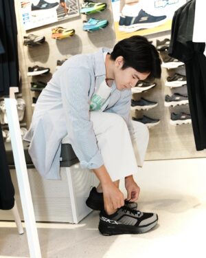 Ratanaumnuayshai Boonyakorn Instagram - เปิดแล้ววันนี้ Skechers สาขาเซ็นทรัลนครปฐม ชั้น G มีทั้งสายออกกำลังกายและสายไลฟ์สไตล์ @skechersth

#centralnakhonpathom #skechersCMG #skechersTH