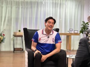 Rattapoom Toekongsap Instagram - ดำหมดแล้ว ยังรักกันอยู่มั้ยครับ555 ขอกำลังใจหน่อยครับทุกคน