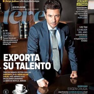 Raúl Méndez Instagram - #tbt Bañado y peinado.