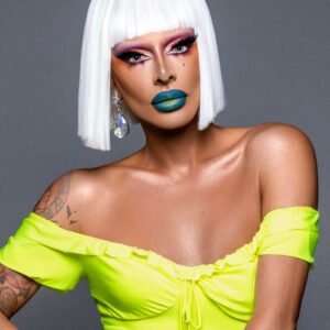 Raven Instagram - Neon Beige

Photo Courtesy of @worldofwonder
✨by @mostlyjune_