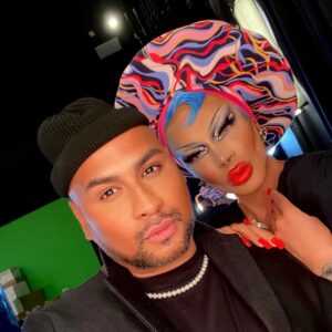 Raven Instagram - #TBT Some behind the scenes shots onset of the very first season of @PaintedWithRaven. Not too many were taken, but I have these to share. Thank you to our sponsor @norvina and @anastasiabeverlyhills, you’re the best! To our amazing guest judges @sutanamrull, @prestonmakeup, @lipsticknick, @chadmichaelsallstar, @the_kaplan_twins, @naomiwgrossman, thank you. @rupauloffical, Thank you for helping me along the way. You helped ease the pressure and make this season as fabulous as it was! Your expertise was much appreciated. 

To the fabulous, talented and amazing artists 
@brycerider, @kiingbashh, @jordanjmua, @crimsyn.co, @ryanmarie__, @flawless.shade, @yvonnetheartist, you have all inspired me and make me so proud and so happy. Logging on every morning and seeing your creativity was such a treat at such an early hour! I said this many times, but I will say it once more… YOU ALL SHOULD BE PROUD OF YOURSELVES! I love and adore each and everyone of you! 

Thank you everyone at @wowpresentsplus for ALWAYS being in my corner and giving me so many amazing opportunities. 
 
And lastly, Thank YOU all for tuning in and streaming each week! 
See you all on Season 2! ✌️