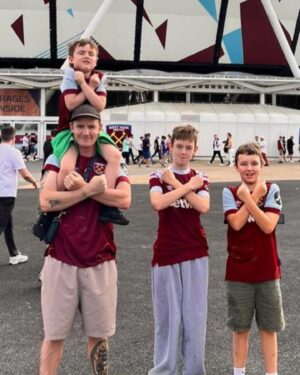 Ray Winstone Instagram - Today my Beautiful Grandson Raymond Jnr is 8 years of age, Nanny and Grandad love yer very much. Have a great day and a beautiful life 😘🙏⚒️