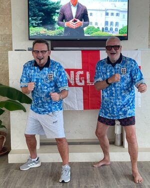 Ray Winstone Instagram - Me and little Perry Fenwick about to have it in Sicily”come on 🏴󠁧󠁢󠁥󠁮󠁧󠁿 “