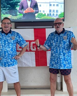 Ray Winstone Instagram - Me and little Perry Fenwick about to have it in Sicily”come on 🏴󠁧󠁢󠁥󠁮󠁧󠁿 “