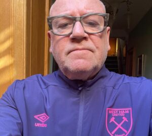 Ray Winstone Instagram - Fabulous day yesterday at the Steve Dukes charity day for Essex and Herts air ambulance. Amazing turn out from the fans and players. Congratulations to Steve and family for once again putting together this fantastic event and a special thank you Rod and Penny for their support.
Steve has raised over £200k up to now with the help of the local people 🙏

And a special shout out to the RAF boys who did the honours on the day 🇬🇧