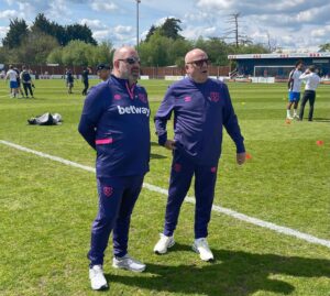 Ray Winstone Instagram - Fabulous day yesterday at the Steve Dukes charity day for Essex and Herts air ambulance. Amazing turn out from the fans and players. Congratulations to Steve and family for once again putting together this fantastic event and a special thank you Rod and Penny for their support.
Steve has raised over £200k up to now with the help of the local people 🙏

And a special shout out to the RAF boys who did the honours on the day 🇬🇧