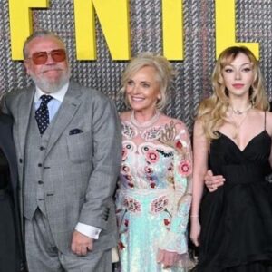 Ray Winstone Instagram - A Couple of weeks back we had a fantastic evening with family and friends at the premier of “The Gentlemen” I’ve watched all eight episodes now and I got to say I loved every minute of it. Congratulations to cast and crew and everyone involved.