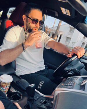 Rayan Borhani Instagram - 🥤🍓🐝🕶