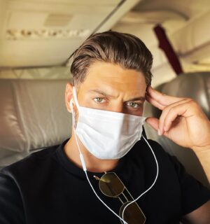 Rayane Bensetti Instagram - Je suis hyper content de rentrer👍
Ça se voit non ?
😫😖😁