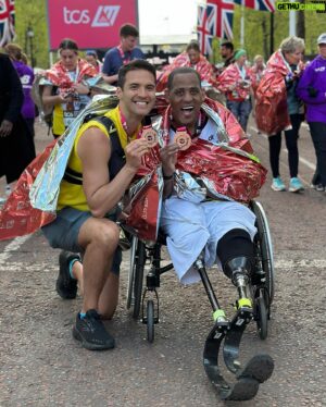 Raymond Braun Instagram - London Marathon, guiding the legendary Cedric King. I am in awe of the heart, emotion, and resilience I experienced today. The tenacity of the human spirit inspires me. 

#LondonMarathon #WMMajors