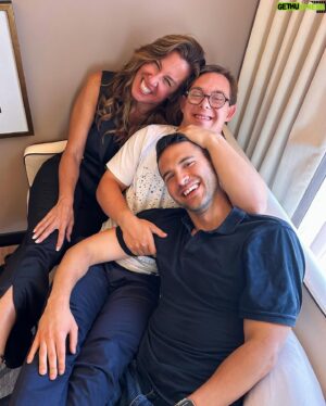 Raymond Braun Instagram - Team Runner 321 reunion in LA! This weekend, I’ve had the pleasure of welcoming @chrisnikic, @rhondavetere, and @niknikic to LA.

We’ve traveled to marathons and triathlons around the world together, all in service of @chrisnikic’s vision to make sports more accessible for everyone — especially people with Intellectual and Developmental Disabilities (IDD). It was so special to have a fun vacation weekend to catch up, recharge, and eat alllll the delicious food after Chris’s recent successes at Challenge Roth and Ocean Lava Triathlon. 

Stay tuned for some exciting announcements in this space as we continue to grow the message that sport is for everyone, regardless of background, identity, or ability!

This was the perfect weekend at home before heading on the road for a month of travel. Paris Olympics, see you in one week! #Runner321