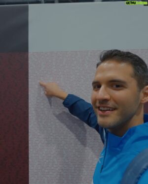 Raymond Braun Instagram - First 24 hours in London. 🇬🇧 The energy and excitement for @londonmarathon is impeccable and already has me feeling recovered and ready after the Boston Marathon this past weekend! 

Grateful to be part of the running community and to have the opportunity to run for causes that are so personally meaningful. 

#londonmarathon