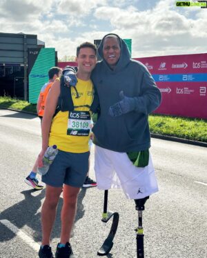 Raymond Braun Instagram - London Marathon, guiding the legendary Cedric King. I am in awe of the heart, emotion, and resilience I experienced today. The tenacity of the human spirit inspires me. 

#LondonMarathon #WMMajors