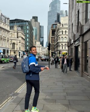 Raymond Braun Instagram - I don’t have to do this; I get to do this. Thank you, London, for an unforgettable trip, new friends, and a marathon full of heart. 

It’s never too late to reinvent yourself and take that first step towards trying something new.

The past two weeks kinda feel like a dream — running the Boston and London marathons six days apart, guiding two incredibly inspiring athletes, celebrating my mom’s birthday, spending time with lifelong friends and developing new ones, announcing a dream collaboration. 

When I laced up for my first long run during quarantine, I never imagined that the sport would bring me here. 

Grateful is an understatement. #londonmarathon