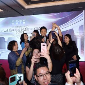 Raymond Cho Wing-Lim Instagram - 兩兄弟多谢安達人壽邀請，祝大家豬籠入水！@tam_eddie