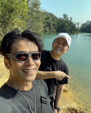 Raymond Cho Wing-Lim Instagram - 和好大哥行山，聚舊，暢所欲言。😎🌈brotherhood time^ @chowinglim