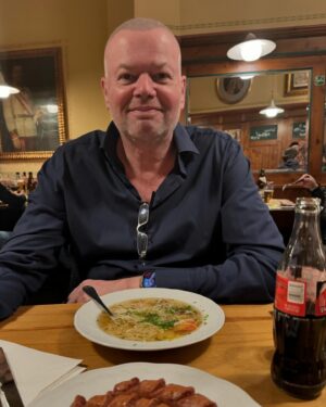 Raymond van Barneveld Instagram - Having a few nice days in Vienna 👍🏼

#Vienna #Rvb #Travel #foodies