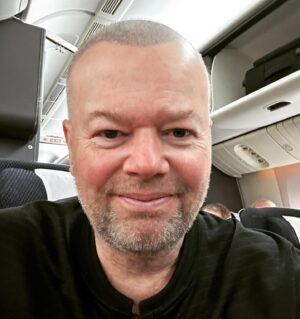 Raymond van Barneveld Instagram - ✈️ On board now, soon on my way to Bahrain for the World Series of darts.

I’ve been really looking forward to this great opportunity and very thankful to have it @officialpdc 👍🏼

#pdcdarts #darts #bahrain #rvb #barneyarmy #timetotravel #2023
