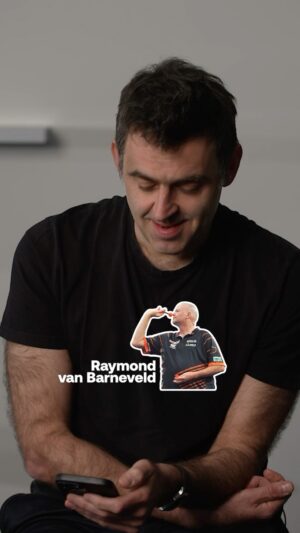 Raymond van Barneveld Instagram - 🤔 147, nine-darter or hole-in-one? @raybar180 finds out which @ronnie O’Sullivan thinks is the most difficult 👀

#Eurosport #VoiceNotes #Ronnie #RonnieOSullivan #Snooker #Darts #Golf