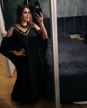 Rayyan Ibrahim Instagram - Millis Kalaas 
#kaftan #black #dress