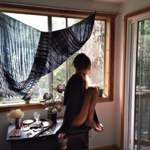 Reanin Johannink Instagram - Rainy days   Tea = Happy Rere